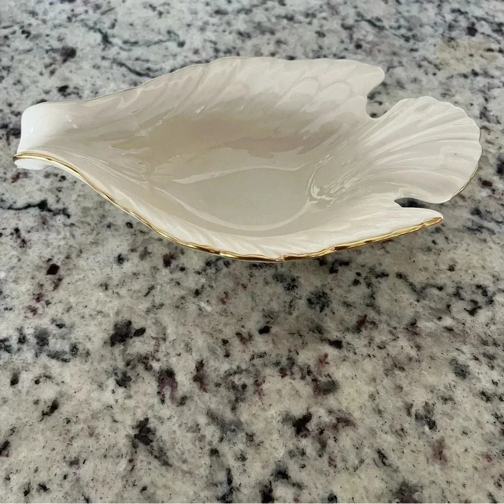 Lenox USA Beige Porcelain Dove Bird Figural Sauce or Candy Bowl Dish w/ 24K Gold